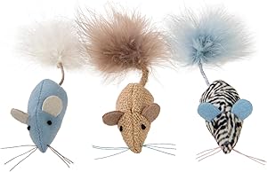 Instincts toss and bat cat toy